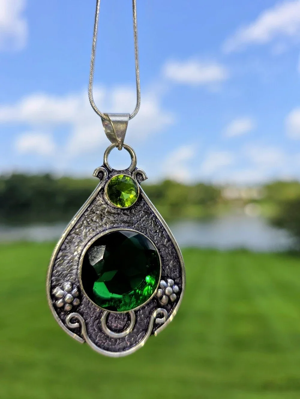 Chrome Diopside & Periodot Pendant Necklace In 925 Sterling Silver (2.5